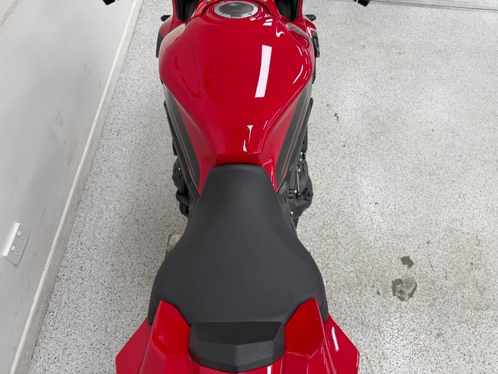 2023 Honda CBR650R Red