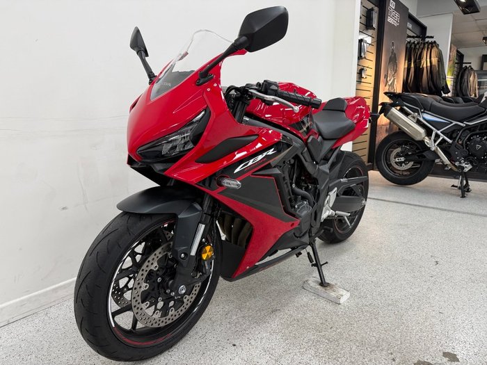 2023 Honda CBR650R Red
