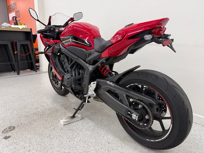 2023 Honda CBR650R Red