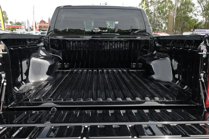 2025 Mitsubishi Triton GLX+