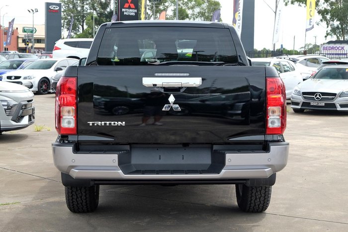 2025 Mitsubishi Triton GLX+