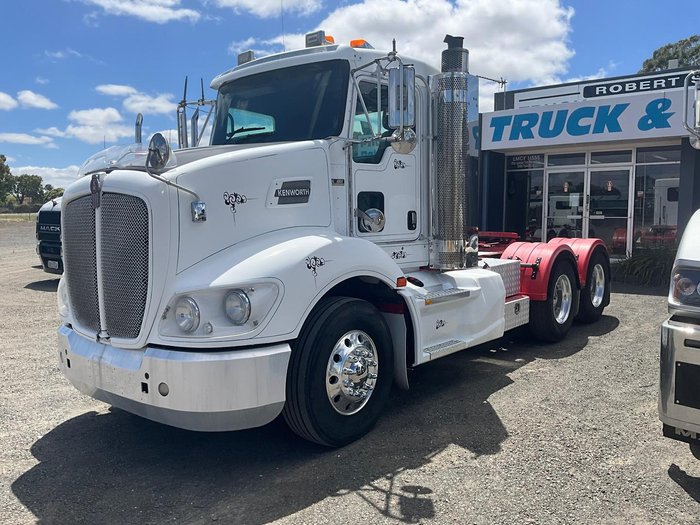 2012 Kenworth T400 Series T403 DAY CAB White