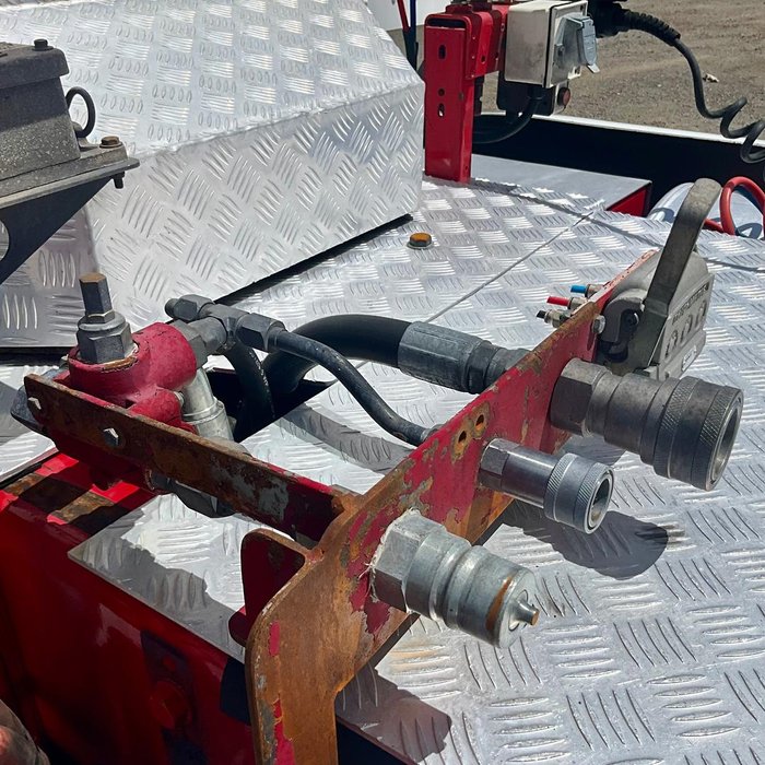 2012 Kenworth T400 Series T403 DAY CAB White