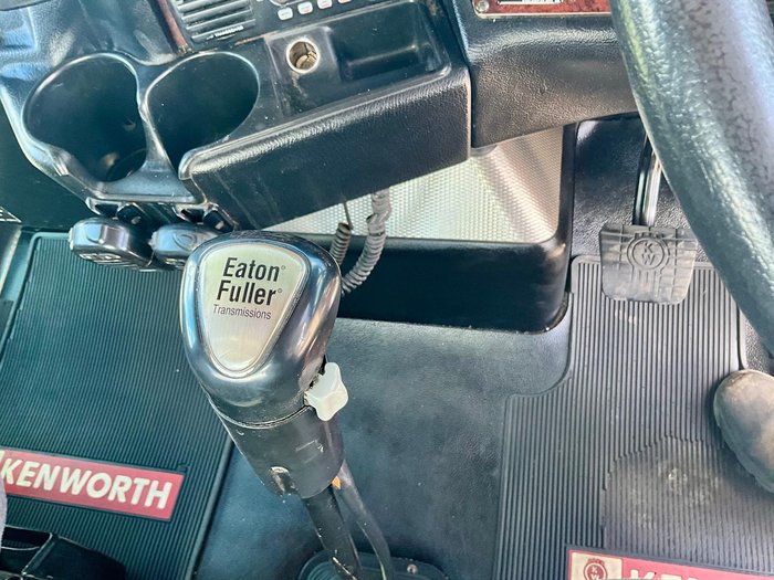 2012 Kenworth T400 Series T403 DAY CAB White