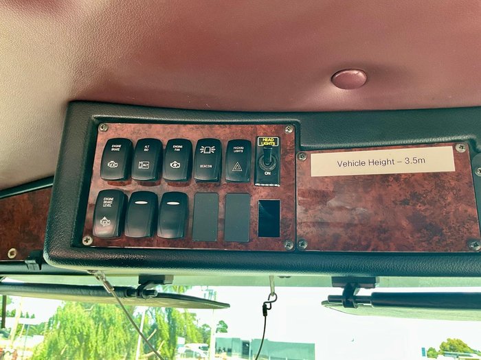 2012 Kenworth T400 Series T403 DAY CAB White