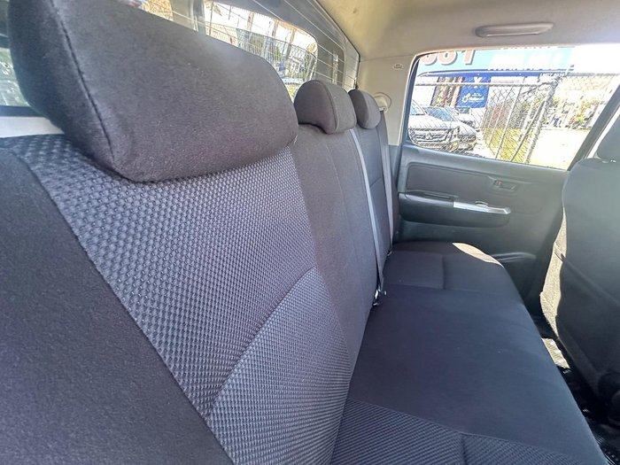 2015 Toyota Hilux SR5 KUN26R MY14 4X4 Dual Range Silver Sky