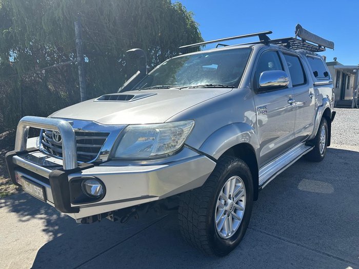 2015 Toyota Hilux SR5 KUN26R MY14 4X4 Dual Range Silver Sky