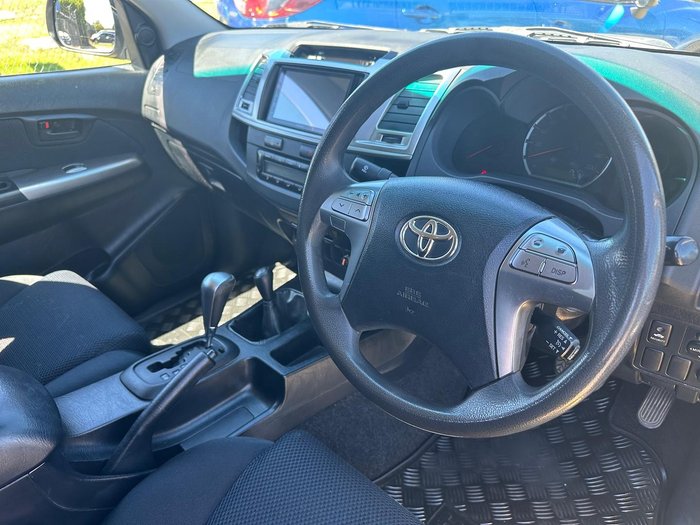 2015 Toyota Hilux SR5 KUN26R MY14 4X4 Dual Range Silver Sky