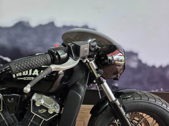 2022 INDIAN SCOUT BOBBER Black