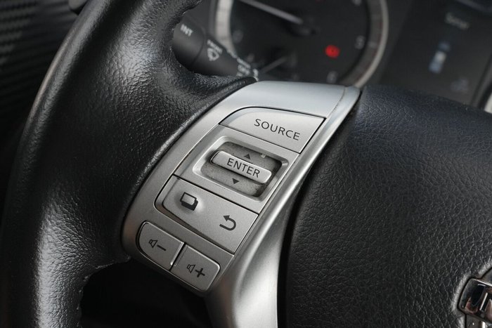 2017 Nissan Navara ST-X