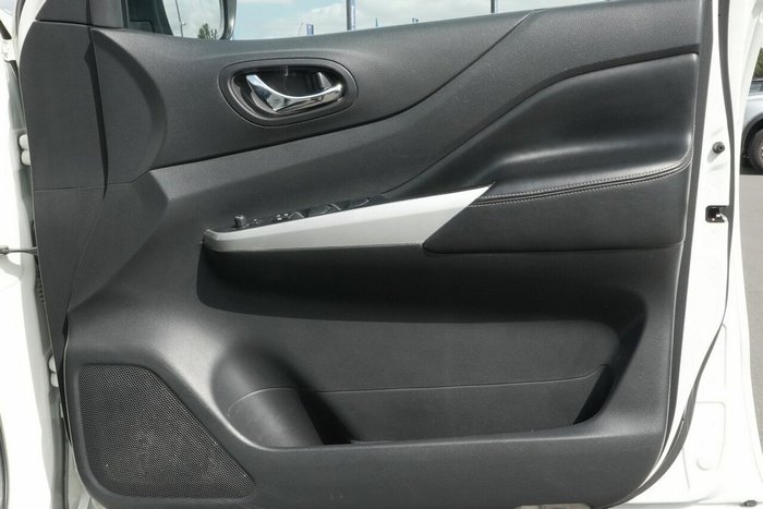 2017 Nissan Navara ST-X