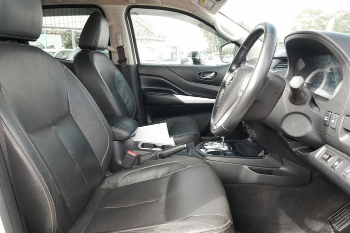 2017 Nissan Navara ST-X