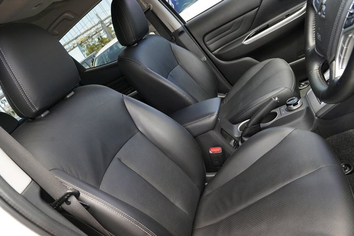 2023 Mitsubishi Triton GLS