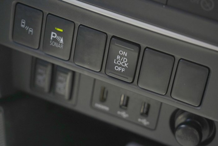 2023 Mitsubishi Triton GLS