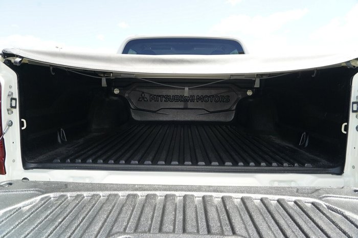 2023 Mitsubishi Triton GLS