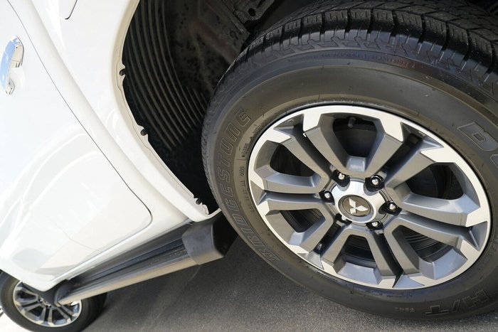 2023 Mitsubishi Triton GLS