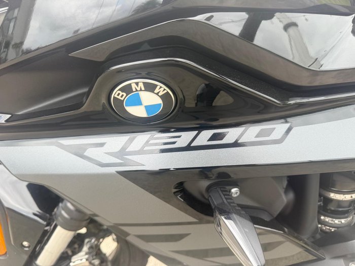 2025 BMW R 1300 RS Triple Black