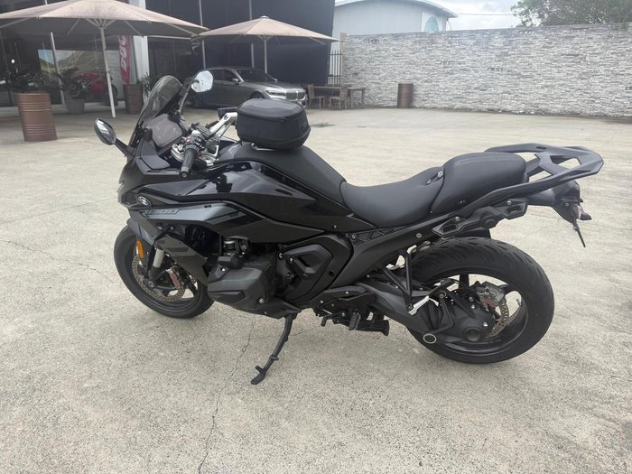 2025 BMW R 1300 RS Triple Black R 1300 Black