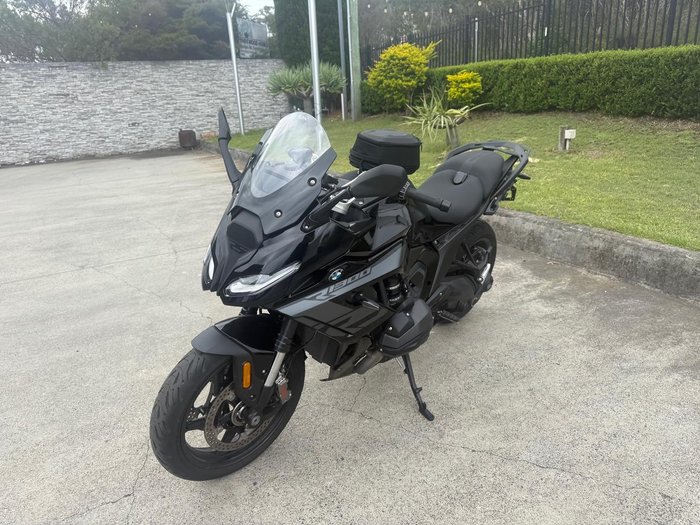 2025 BMW R 1300 RS Triple Black R 1300 Black