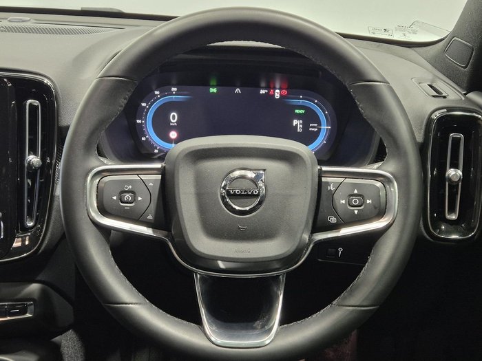 2022 Volvo XC40 Recharge Pure Electric