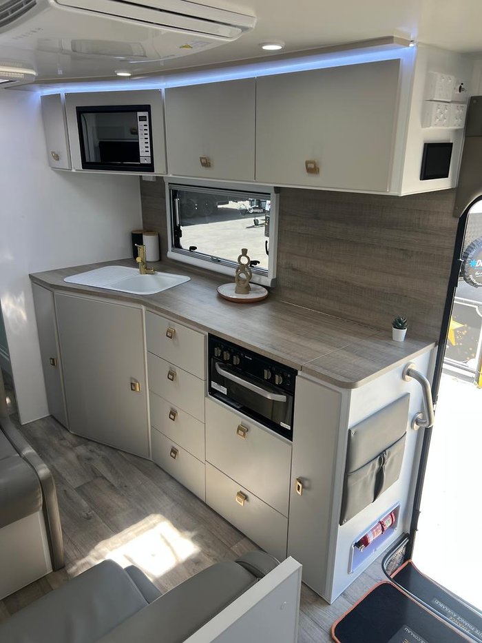 2026 Design RV Crx 218M 21.8'