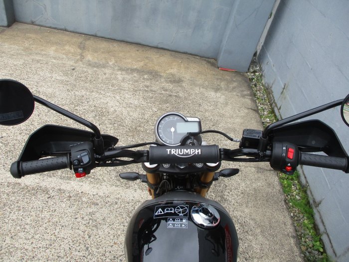 2023 Triumph SCRAMBLER 400 X BLACK
