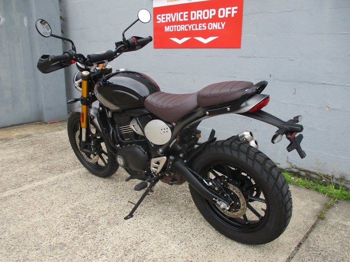 2023 Triumph SCRAMBLER 400 X BLACK