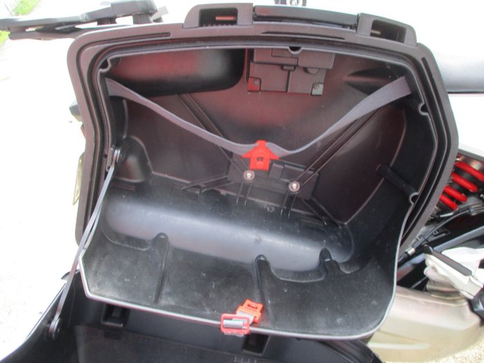 2021 BMW Motorrad F 900 XR WHITE