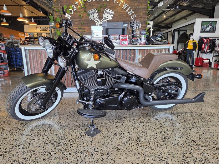 2017 Harley-Davidson Softail Slim S (FLSS)