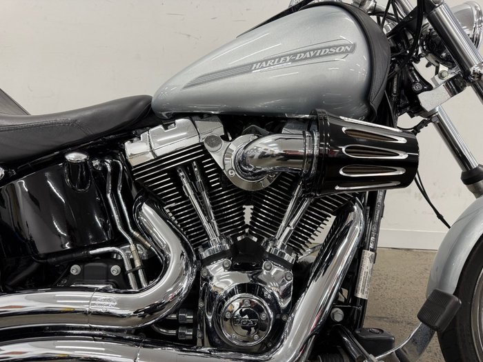 2012 HARLEY-DAVIDSON FXST SOFTAIL STANDARD Silver