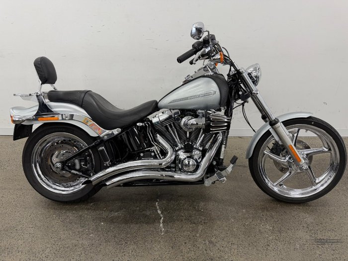 2012 HARLEY-DAVIDSON FXST SOFTAIL STANDARD Silver