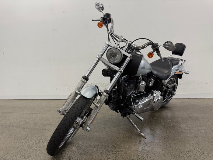2012 HARLEY-DAVIDSON FXST SOFTAIL STANDARD Silver
