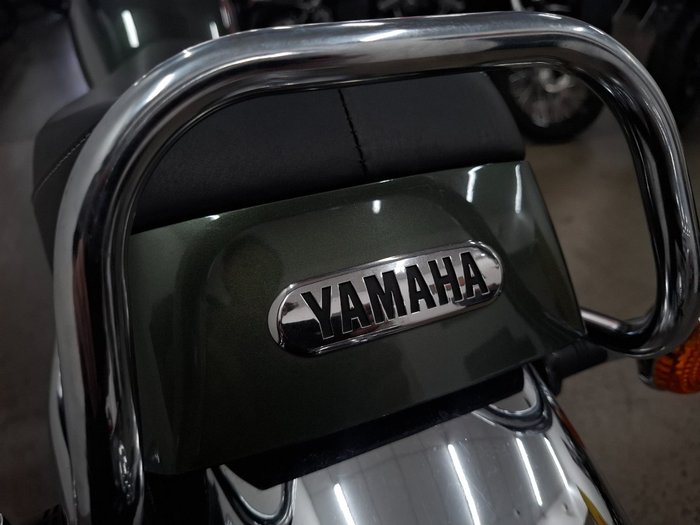 2017 Yamaha SR400 Green