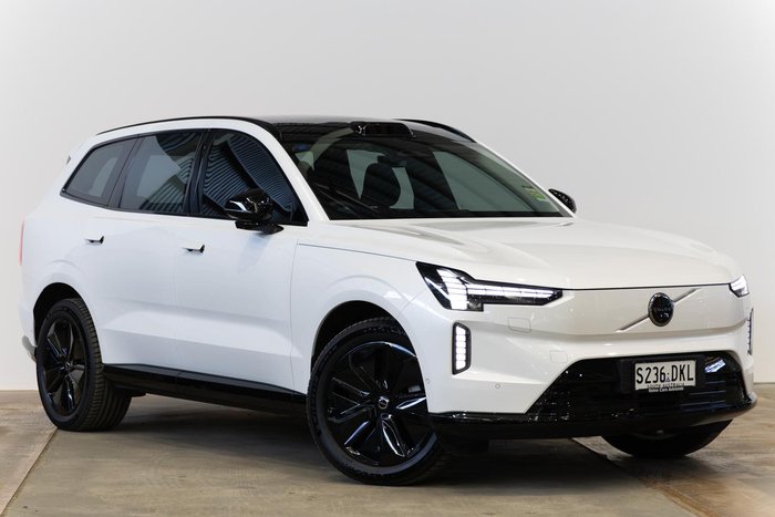 2025 Volvo EX90