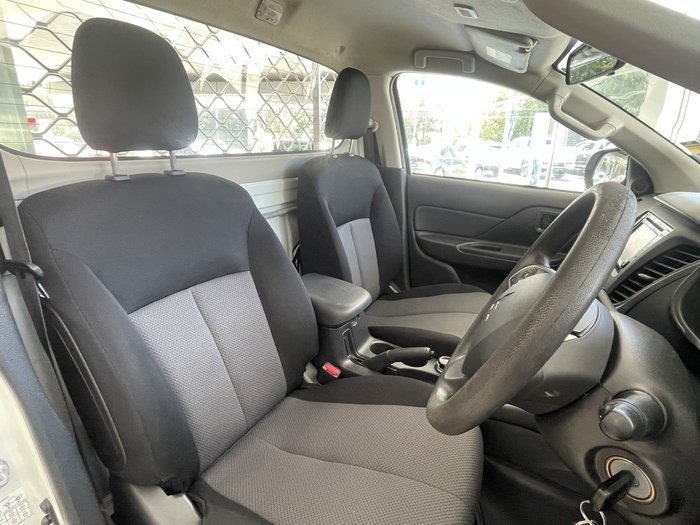 2019 Mitsubishi Triton GLX