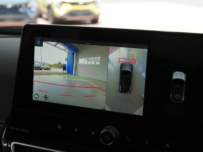 2025 Mahindra XUV3XO AX7L