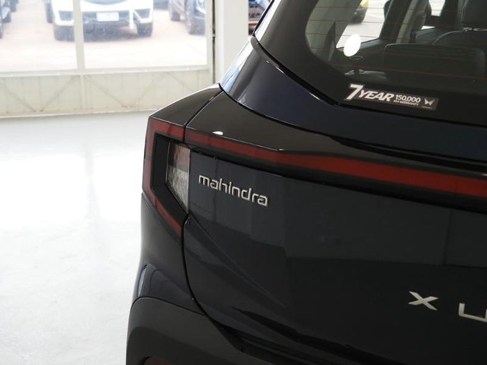 2025 Mahindra XUV3XO AX7L