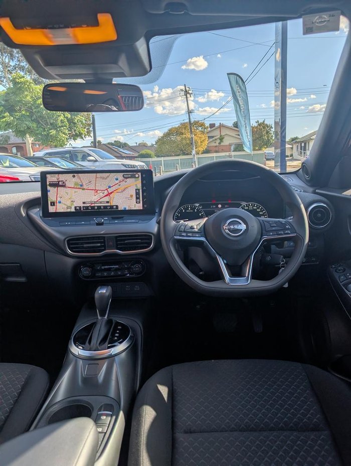 2024 Nissan JUKE ST+