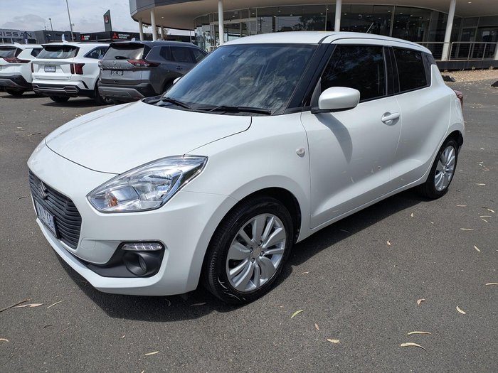 2018 Suzuki Swift GL Navigator