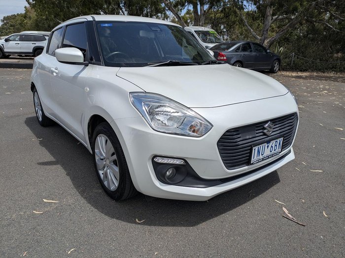 2018 Suzuki Swift GL Navigator