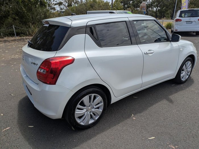 2018 Suzuki Swift GL Navigator