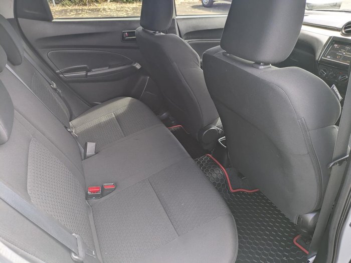 2018 Suzuki Swift GL Navigator