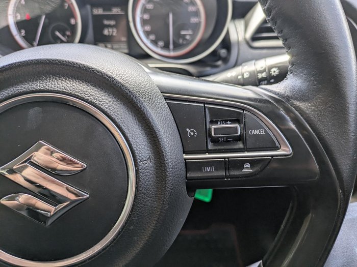 2018 Suzuki Swift GL Navigator