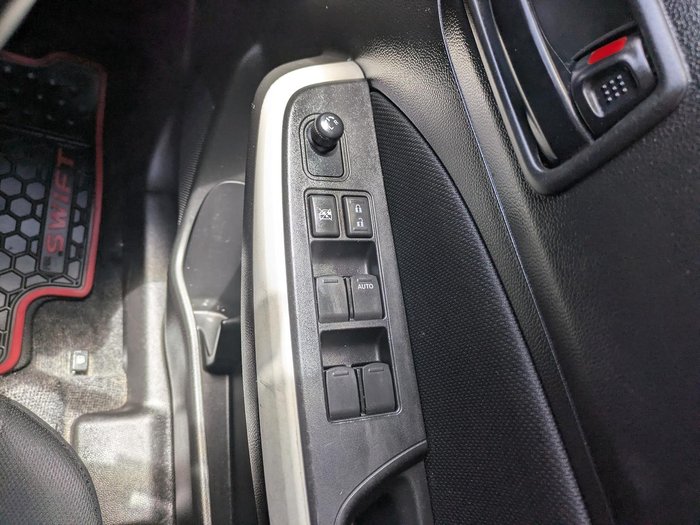 2018 Suzuki Swift GL Navigator