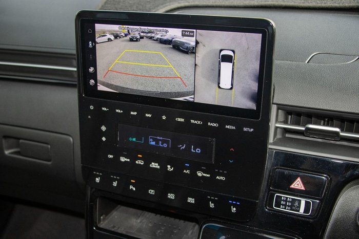 2021 Hyundai STARIA Highlander