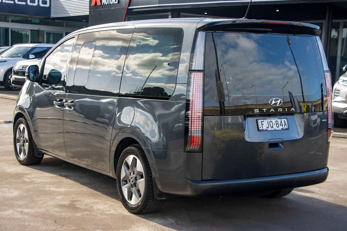 2021 Hyundai STARIA Highlander