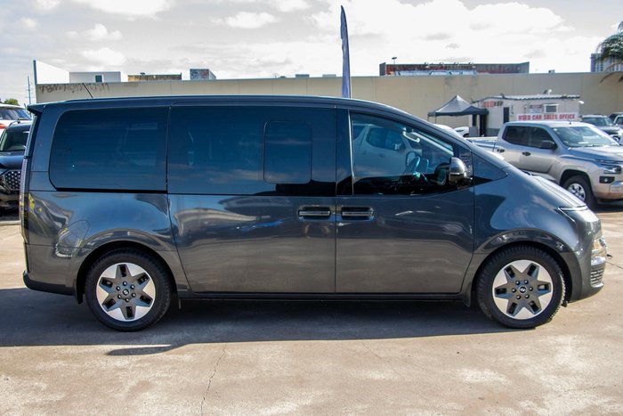 2021 Hyundai STARIA Highlander