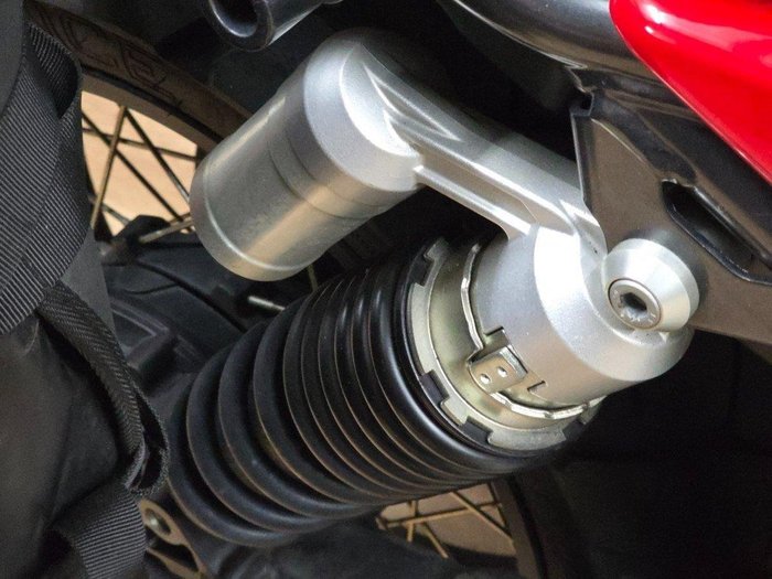 2020 MOTO GUZZI V85 TT Red