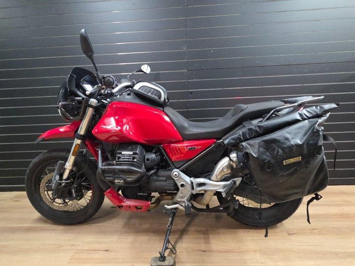 2020 MOTO GUZZI V85 TT Red