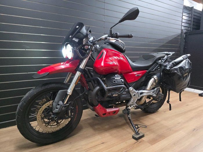 2020 MOTO GUZZI V85 TT Red